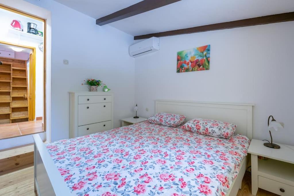 Piccola Casa - A Little Paradise Krsan Экстерьер фото